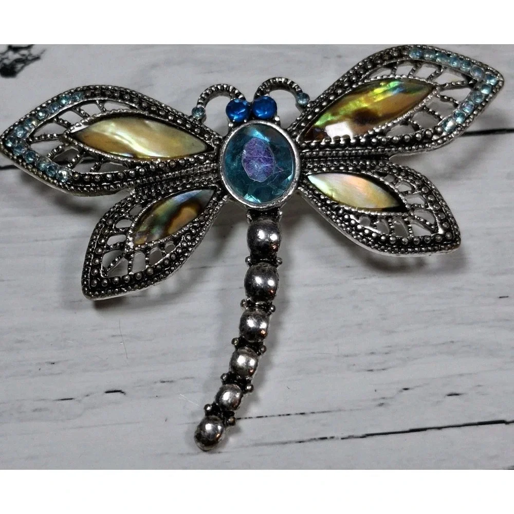 Lot Of 17 Pieces Of Costume Jewelry Evil Eye Dragonfly Brooches Butterfly Heart
